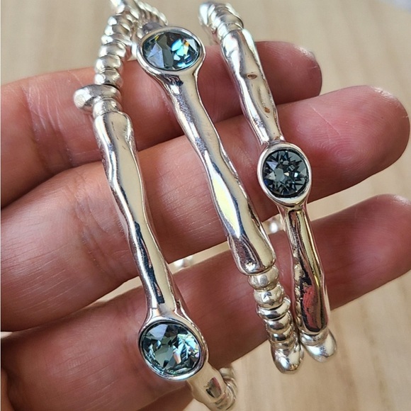 UNO de 50 Bracelet - DELIRIUM - Silver plated with Swarovski Blue Crystals - Picture 11 of 14